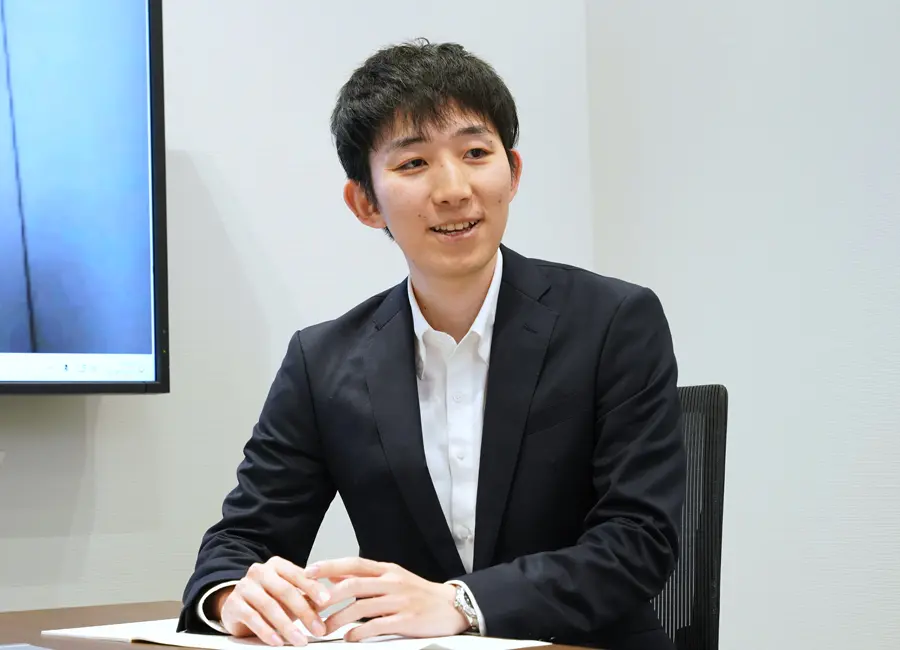 にこやかにインタビューに答える事業推進室 ライフサイエンス事業グループのM.M.さん。